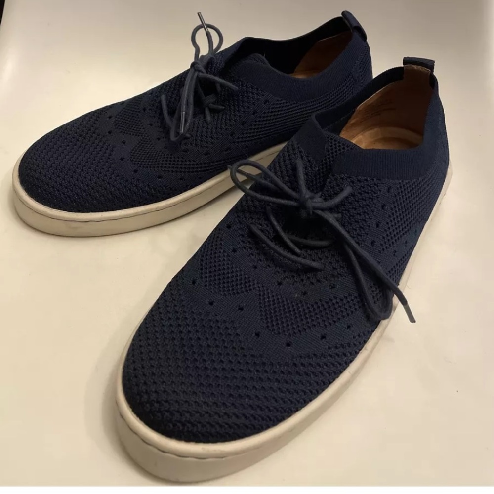 Born Mens Bearse Navy Blue Fabric Wingtip Oxford Sneakers Shoes Mens size 10 M